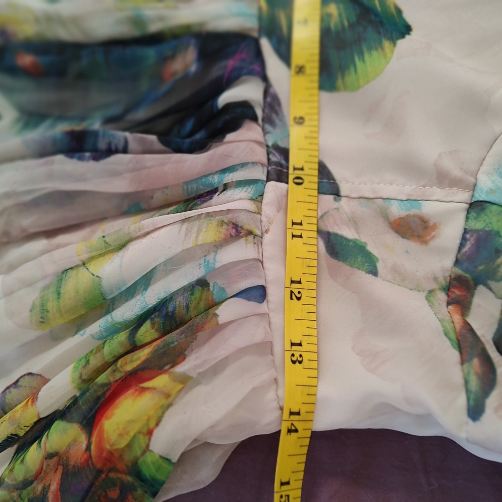 2/$10 Fit and flare sweetheart sundress - Picture 9 of 14